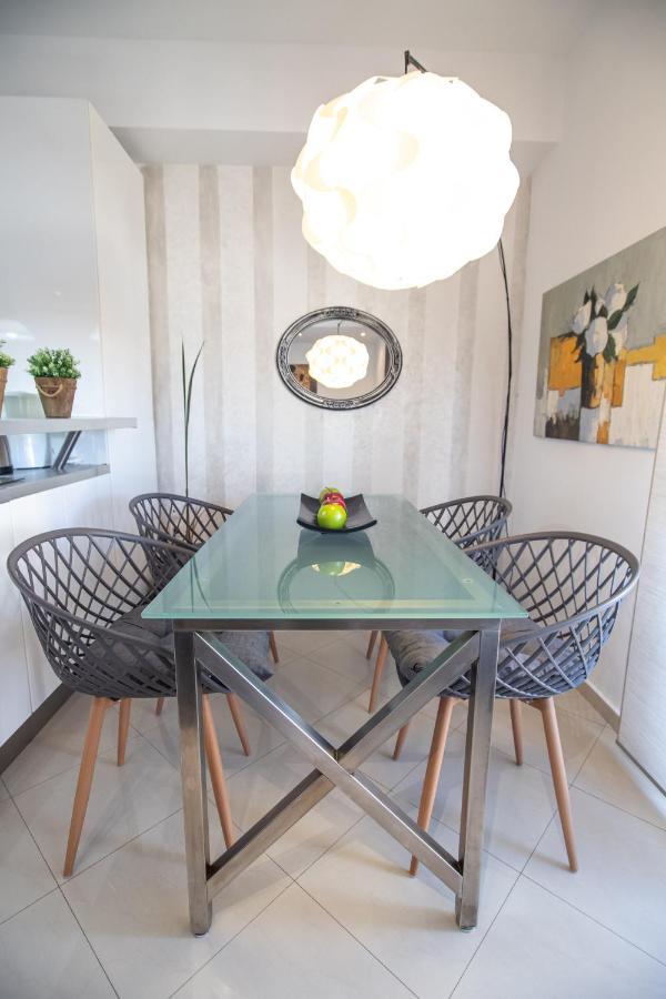 Luxury & Cozy Apartment Volos Esterno foto